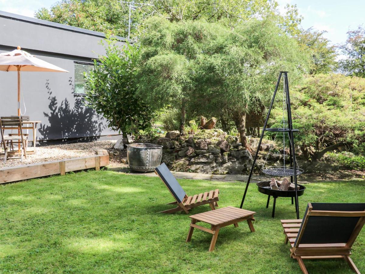 Kub House Vila Tring Exterior foto